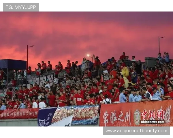 “苏超”联赛火爆体现体育赛事回归大众的巨大能量 “苏超”联赛火爆体现体育赛事回归大众的巨大能量